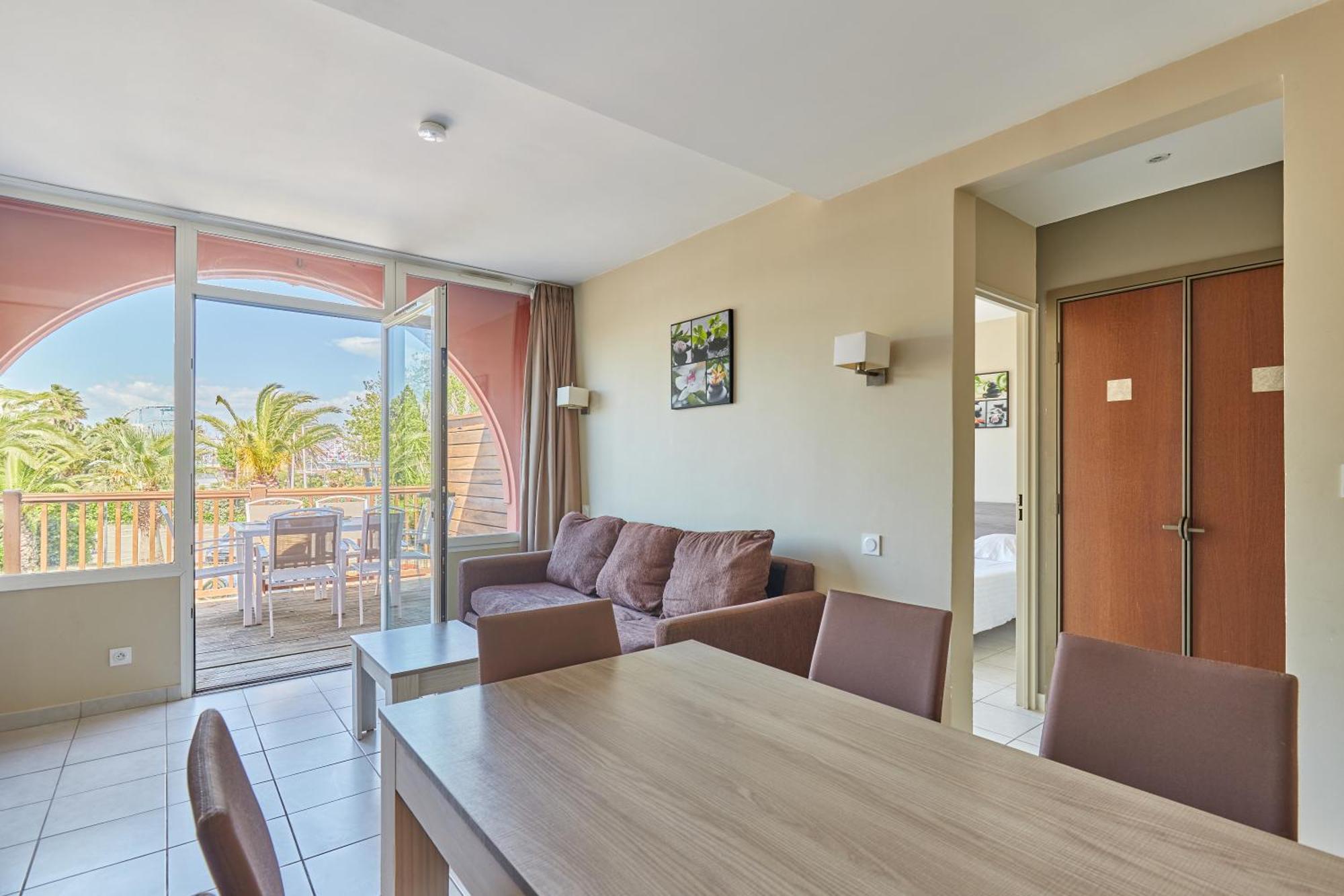 One-Bedroom Apartment