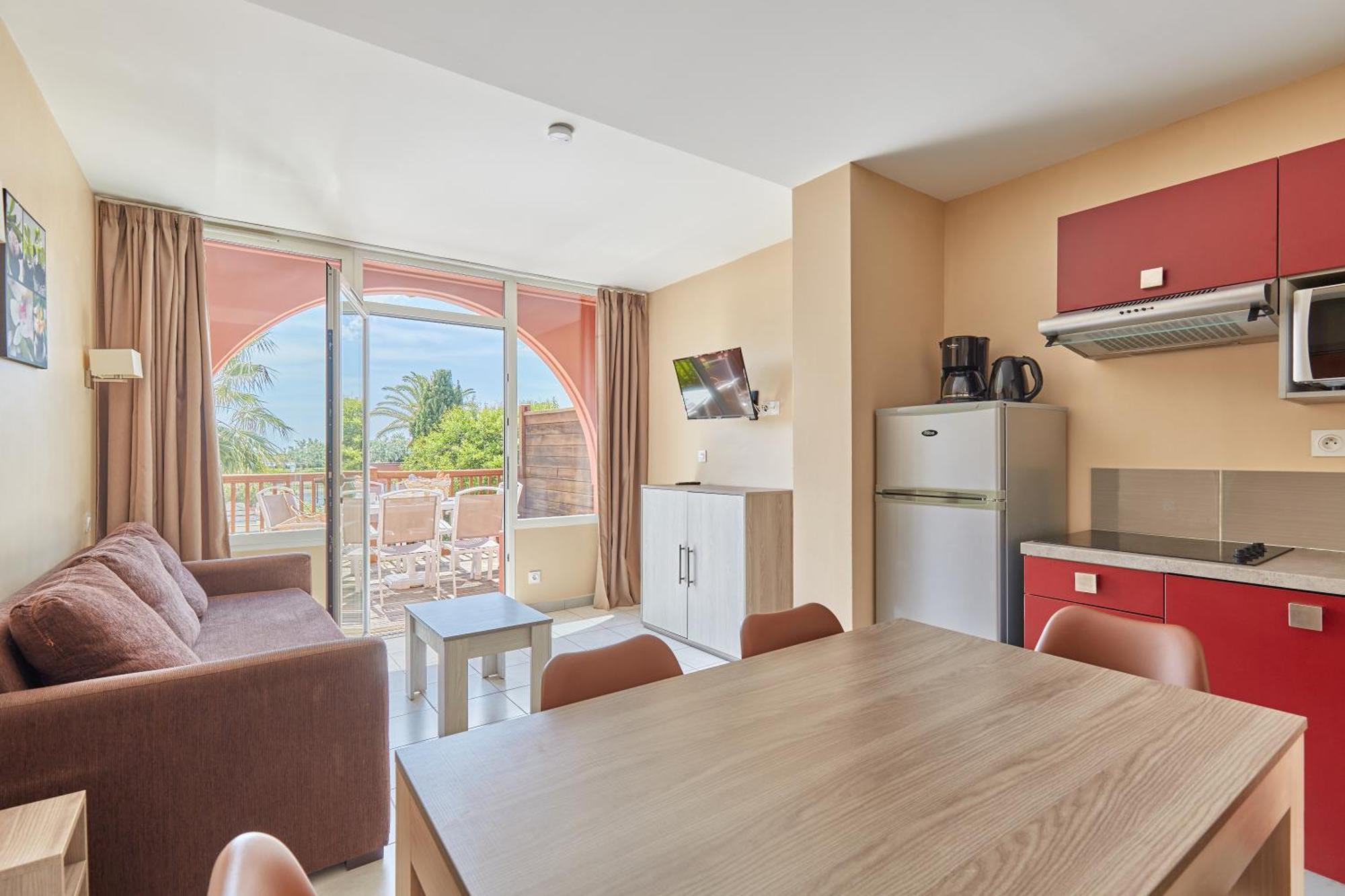 Two-Bedroom Apartment Pool Side